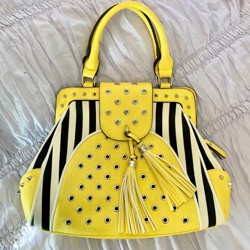 💥 Black, Yellow & White Striped Purse with Spikes